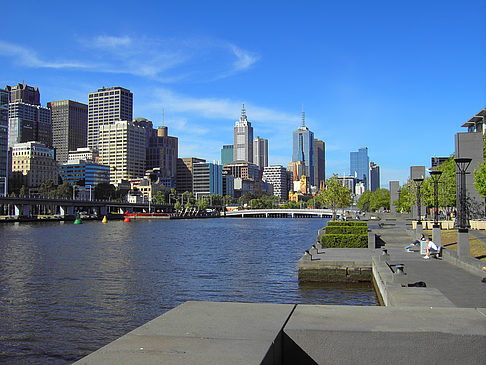  Ansicht Reiseführer  Wolkenkratzer am Yarra River